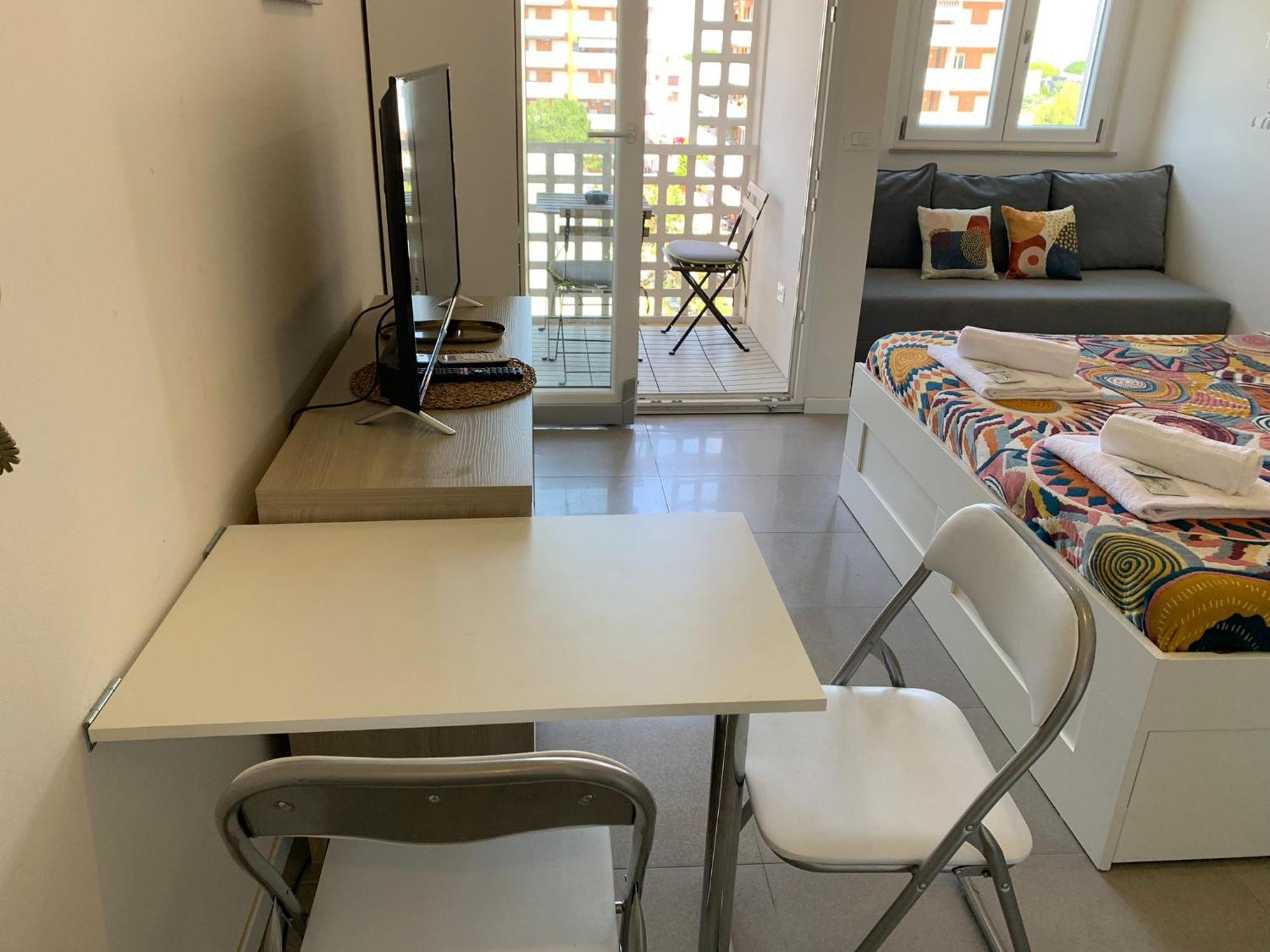 Apartmán Monolocale Con Terrazza E Cucina Lignano Sabbiadoro Exteriér fotografie